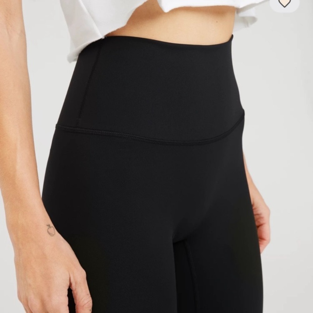 Off Line the Hugger Leggings by Aerie Women Leggings that Hug has Pockets small - Picture 2 of 5